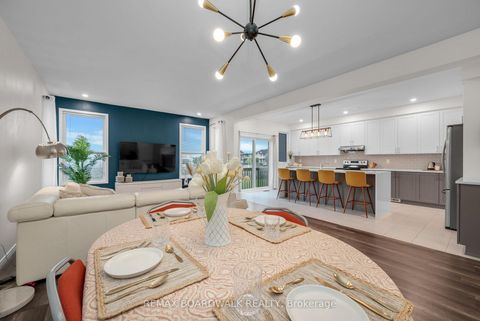 Photo 8 at 302 Haliburton Heights, Emerald Meadows/Trailwest, Kanata