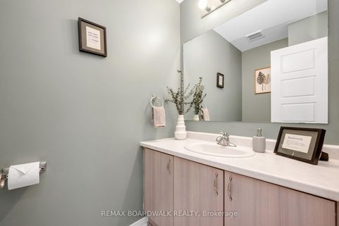 Photo 28 at 302 Haliburton Heights, Emerald Meadows/Trailwest, Kanata