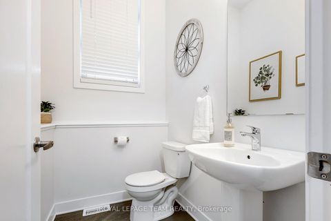 Photo 5 at 223 Turnbuckle Crescent, Nepean (Half Moon Bay), Ottawa