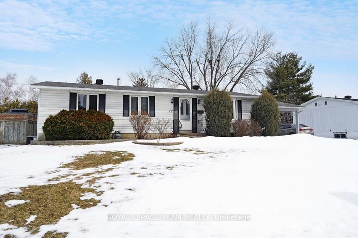 Photo 1 at 15 Overlake Drive, Nepean (Borden Farm/Stewart Farm/Carleton Heights/Parkwood Hills), Ottawa