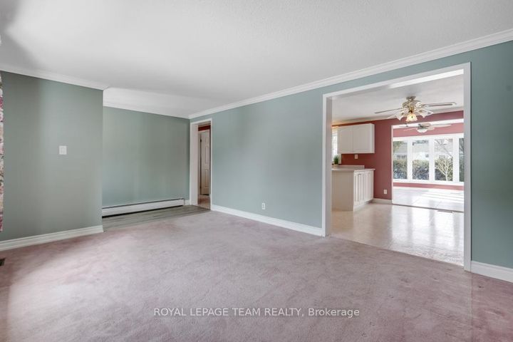 Photo 7 at 15 Overlake Drive, Nepean (Borden Farm/Stewart Farm/Carleton Heights/Parkwood Hills), Ottawa