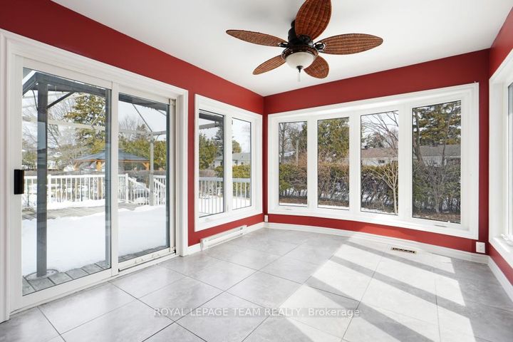 Photo 16 at 15 Overlake Drive, Nepean (Borden Farm/Stewart Farm/Carleton Heights/Parkwood Hills), Ottawa