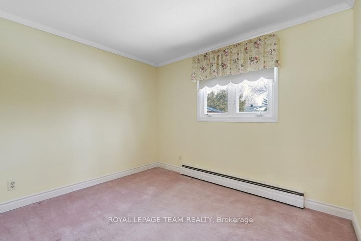 Photo 24 at 15 Overlake Drive, Nepean (Borden Farm/Stewart Farm/Carleton Heights/Parkwood Hills), Ottawa