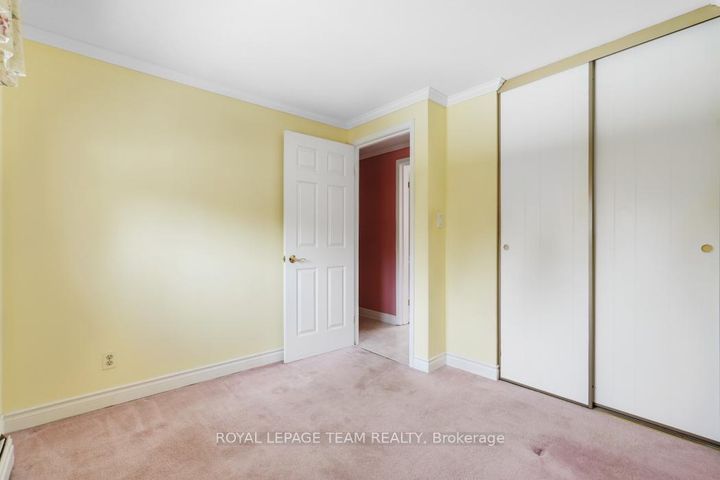 Photo 25 at 15 Overlake Drive, Nepean (Borden Farm/Stewart Farm/Carleton Heights/Parkwood Hills), Ottawa