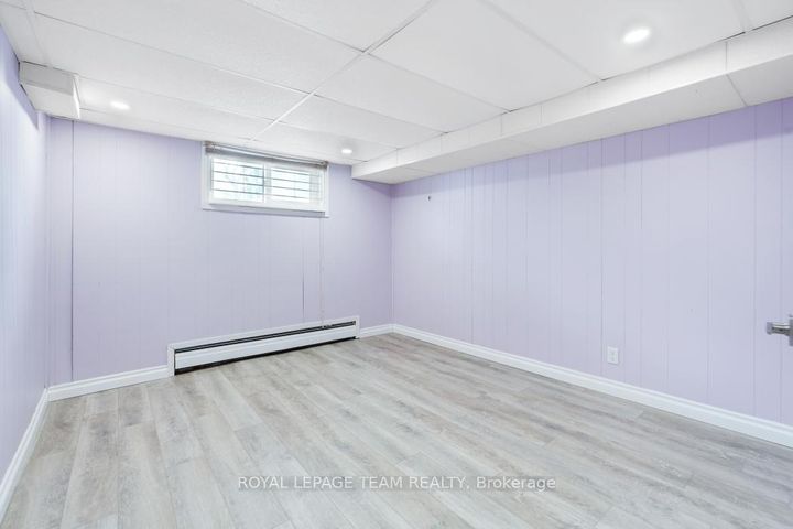 Photo 31 at 15 Overlake Drive, Nepean (Borden Farm/Stewart Farm/Carleton Heights/Parkwood Hills), Ottawa