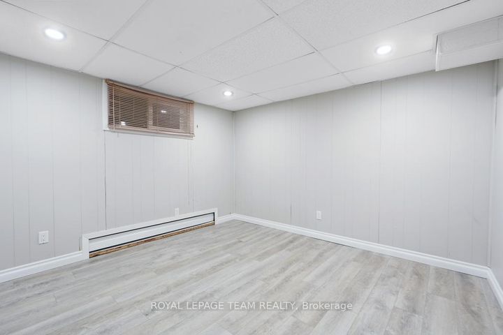 Photo 33 at 15 Overlake Drive, Nepean (Borden Farm/Stewart Farm/Carleton Heights/Parkwood Hills), Ottawa