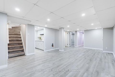 Photo 27 at 15 Overlake Drive, Nepean (Borden Farm/Stewart Farm/Carleton Heights/Parkwood Hills), Ottawa