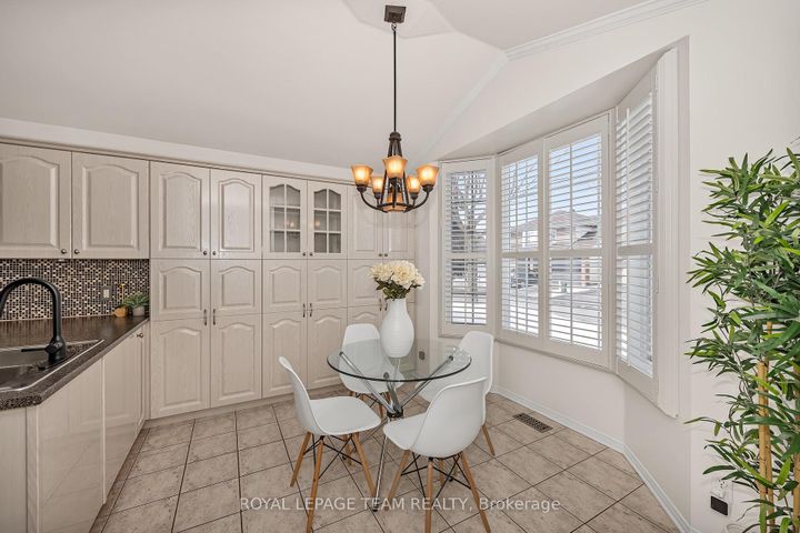 Photo 2 at 43 Settler's Ridge Way, Nepean (Longfields), Ottawa