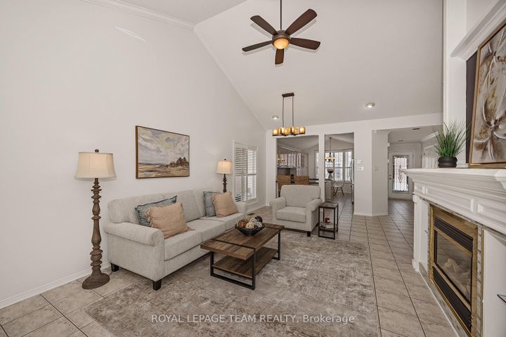 Photo 7 at 43 Settler's Ridge Way, Nepean (Longfields), Ottawa