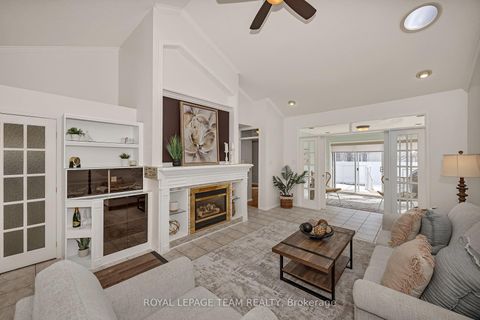 Photo 6 at 43 Settler's Ridge Way, Nepean (Longfields), Ottawa