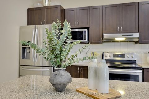 Photo 17 at 209 Mission Trail Crescent, Kanata Lakes/Heritage Hills, Kanata