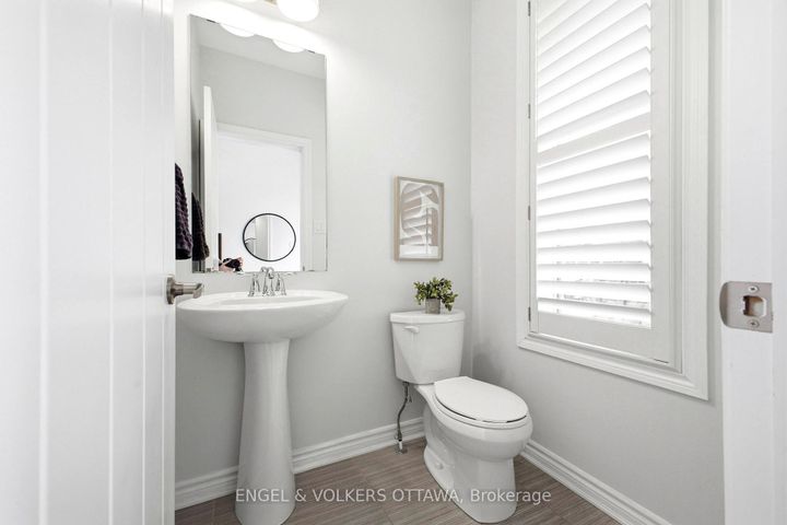 Photo 4 at 252 Rue Des Soldats Riendeau Street, Nepean (Half Moon Bay), Ottawa