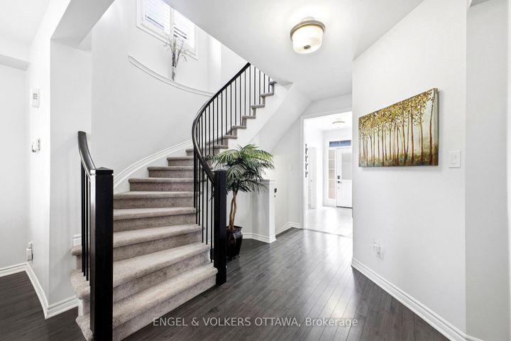 Photo 5 at 252 Rue Des Soldats Riendeau Street, Nepean (Half Moon Bay), Ottawa