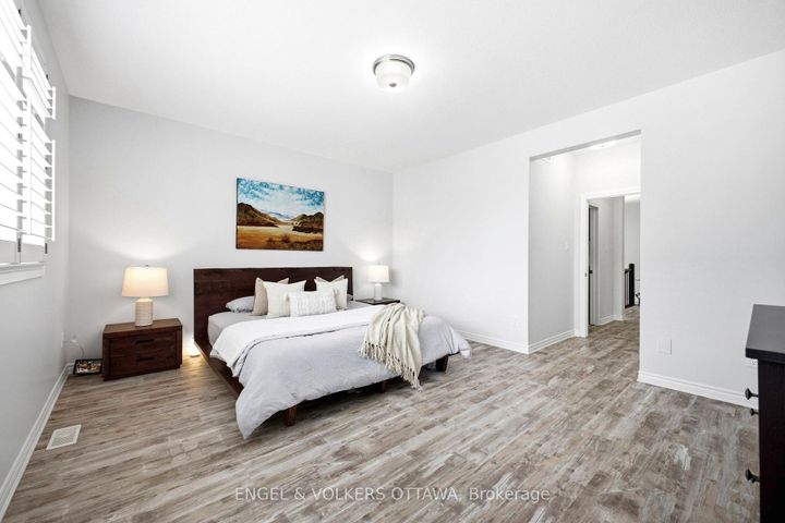 Photo 20 at 252 Rue Des Soldats Riendeau Street, Nepean (Half Moon Bay), Ottawa