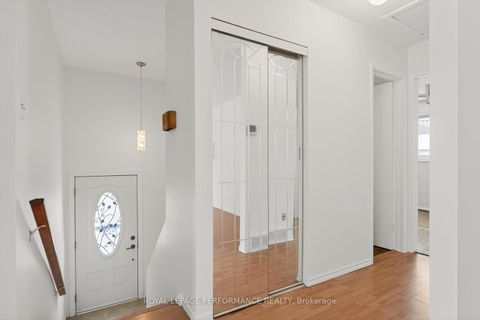 Photo 4 at 194 Mcelroy Drive, Glencairn/Hazeldean, Kanata
