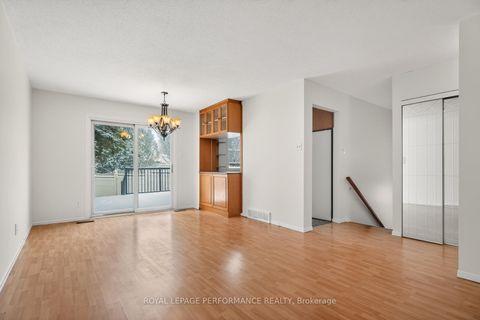 Photo 6 at 194 Mcelroy Drive, Glencairn/Hazeldean, Kanata