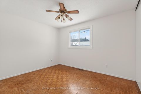 Photo 13 at 194 Mcelroy Drive, Glencairn/Hazeldean, Kanata