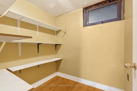 Photo 21 at 194 Mcelroy Drive, Glencairn/Hazeldean, Kanata