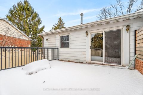 Photo 32 at 194 Mcelroy Drive, Glencairn/Hazeldean, Kanata