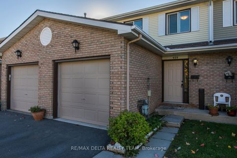 Photo 2 at 8 - 323 Monica Crescent, Bilberry Creek/Queenswood Heights, Orleans