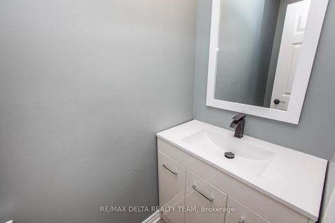 Photo 4 at 8 - 323 Monica Crescent, Bilberry Creek/Queenswood Heights, Orleans