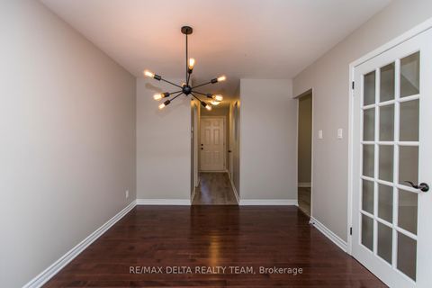 Photo 10 at 8 - 323 Monica Crescent, Bilberry Creek/Queenswood Heights, Orleans