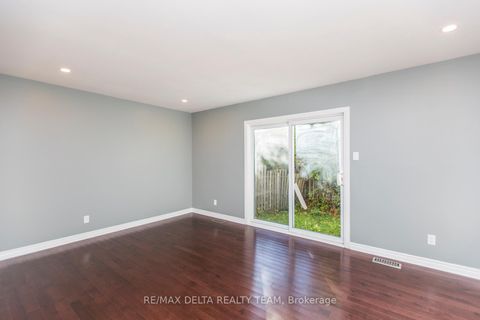 Photo 17 at 8 - 323 Monica Crescent, Bilberry Creek/Queenswood Heights, Orleans