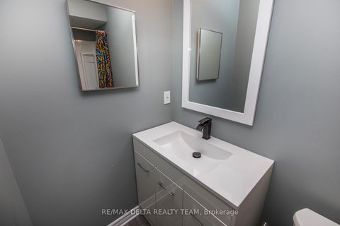 Photo 37 at 8 - 323 Monica Crescent, Bilberry Creek/Queenswood Heights, Orleans