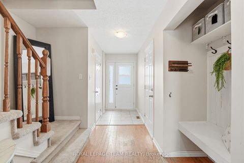 Photo 2 at 11 Furlong Crescent, Bridlewood, Kanata