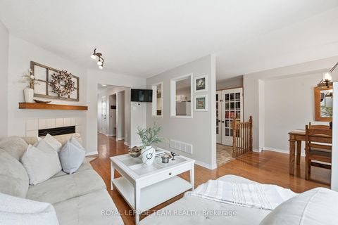 Photo 10 at 11 Furlong Crescent, Bridlewood, Kanata