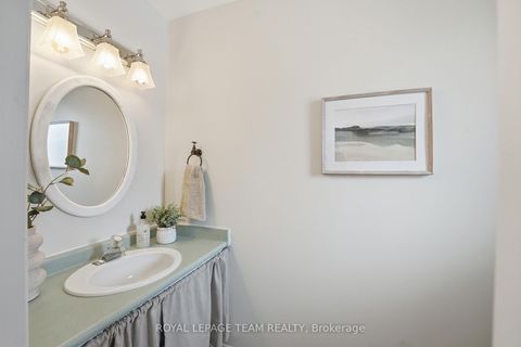 Photo 22 at 11 Furlong Crescent, Bridlewood, Kanata