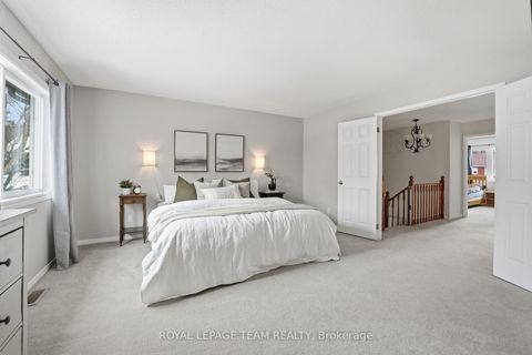 Photo 27 at 11 Furlong Crescent, Bridlewood, Kanata
