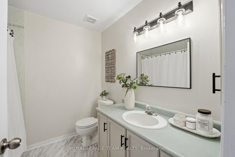Photo 35 at 11 Furlong Crescent, Bridlewood, Kanata