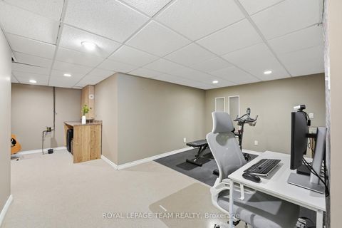 Photo 37 at 11 Furlong Crescent, Bridlewood, Kanata