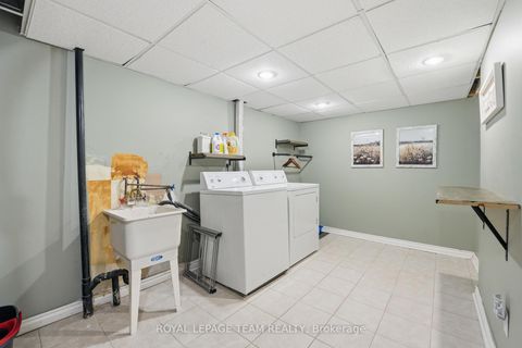 Photo 41 at 11 Furlong Crescent, Bridlewood, Kanata