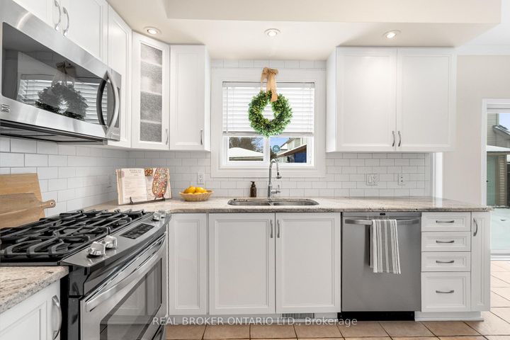 Photo 13 at 41 Golder's Green Lane, Nepean (Longfields), Ottawa