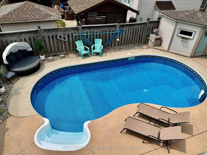 Photo 43 at 41 Golder's Green Lane, Nepean (Longfields), Ottawa