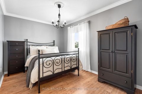 Photo 32 at 41 Golder's Green Lane, Nepean (Longfields), Ottawa