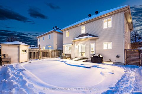 Photo 41 at 41 Golder's Green Lane, Nepean (Longfields), Ottawa