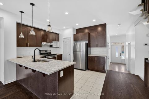 Photo 7 at 345 Nonius Street, Emerald Meadows/Trailwest, Kanata