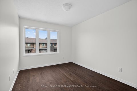 Photo 24 at 345 Nonius Street, Emerald Meadows/Trailwest, Kanata