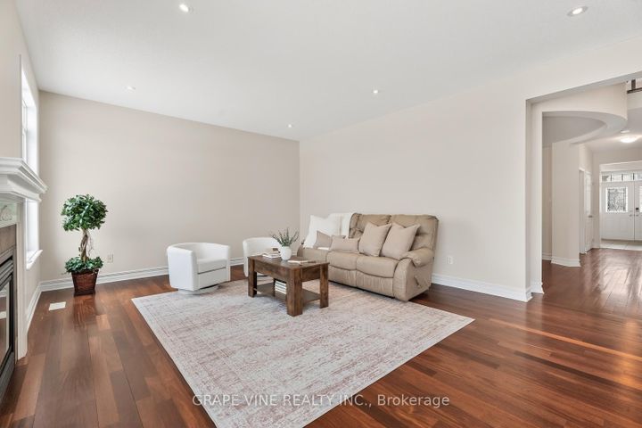 Photo 15 at 788 Kilbirnie Drive, Nepean (Stonebridge), Ottawa