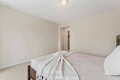 Photo 37 at 788 Kilbirnie Drive, Nepean (Stonebridge), Ottawa
