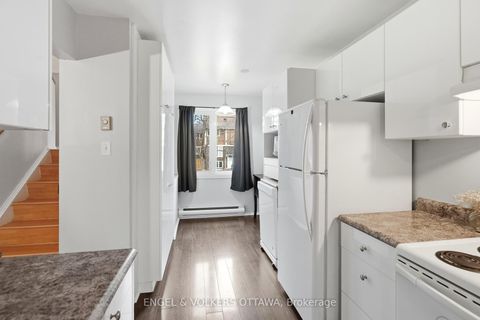 Photo 9 at 122 Salter Crescent, Beaverbrook, Kanata