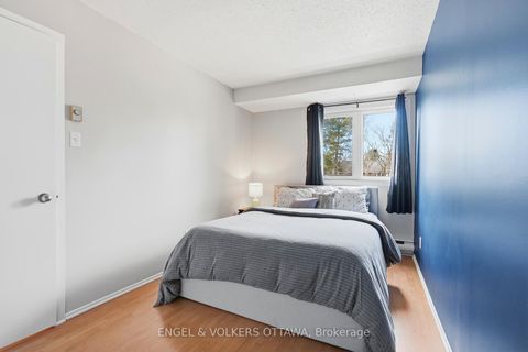 Photo 12 at 122 Salter Crescent, Beaverbrook, Kanata