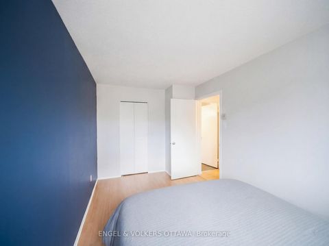 Photo 13 at 122 Salter Crescent, Beaverbrook, Kanata