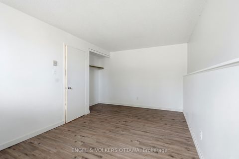 Photo 18 at 122 Salter Crescent, Beaverbrook, Kanata