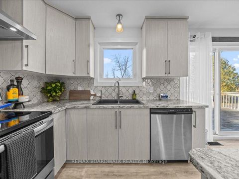 Photo 11 at 2462 Dunning Road, Cumberland West, Orleans