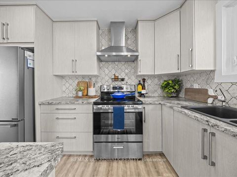 Photo 13 at 2462 Dunning Road, Cumberland West, Orleans