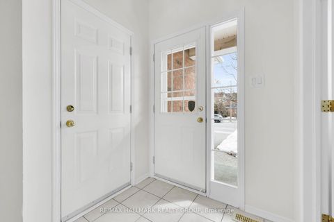 Photo 1 at 40 Goldridge Drive, Kanata Lakes/Heritage Hills, Kanata